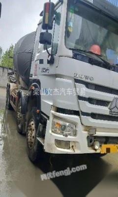 2015年豪沃攪拌車亞特罐大20立方散裝粉庫存二手處理